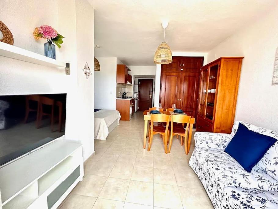 Apartment Hispalis 305 *